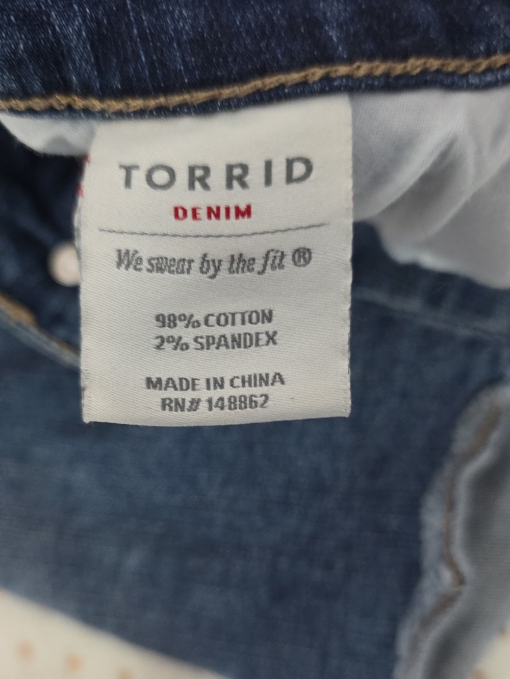 Torrid Distressed Denim Cutoff Shorts Medium Wash Size 20 Plus Size - Picture 8 of 13